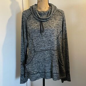 Reebok Heathered Black and White Pullover Sweater